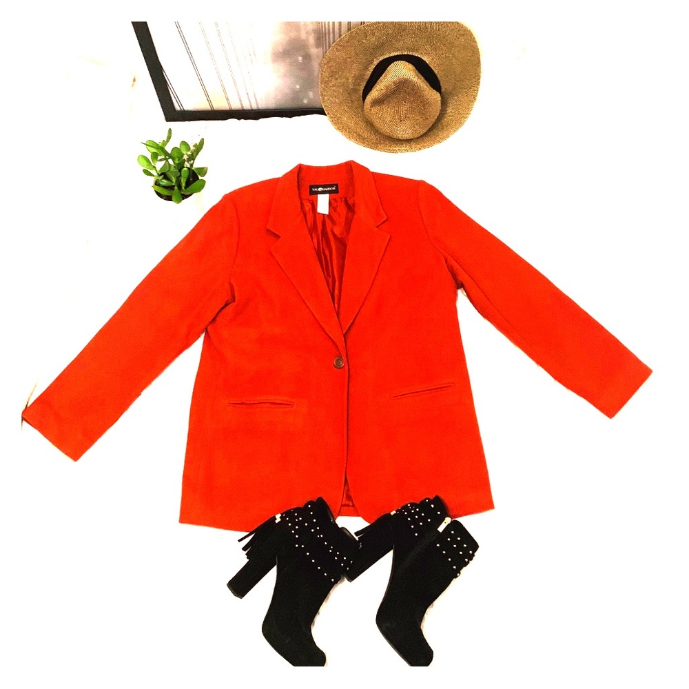 Sag Harbor button wool blazer. Burnt orange.